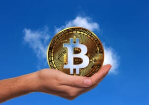 ビットコインの流通量の70％以上を長期保有者が保有