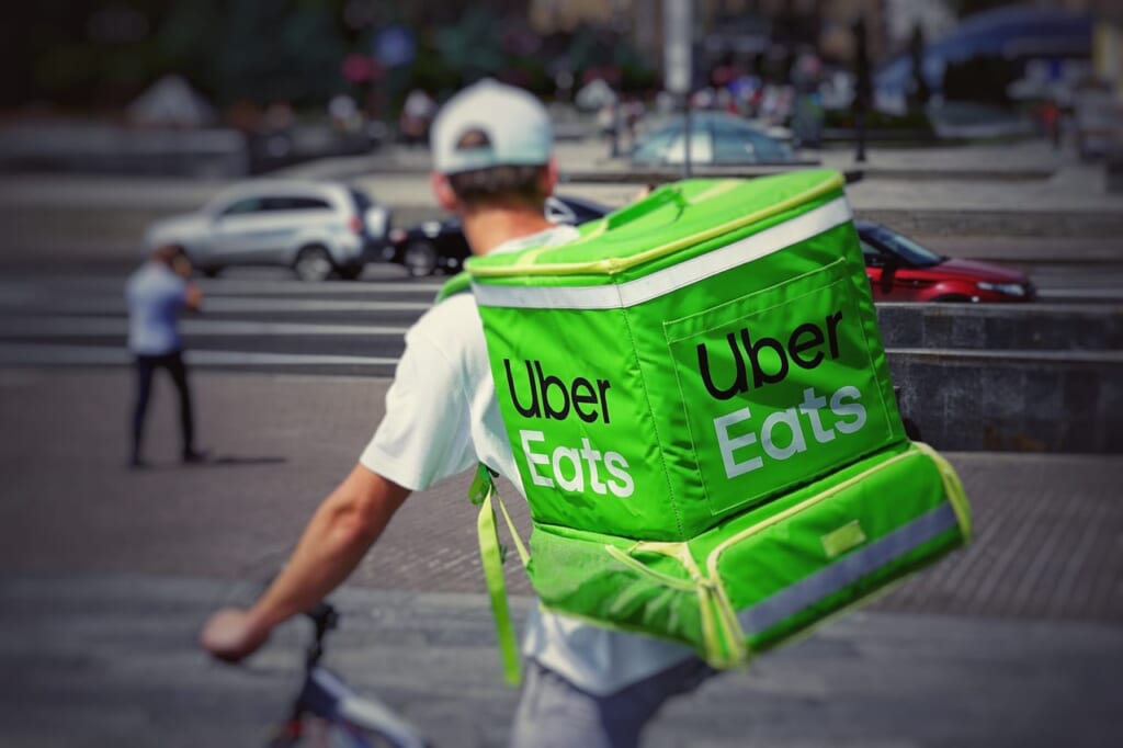 Uber Eatsの支払いに仮想通貨が使えるように　DOGE、SHIB等も対応