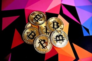 米政府、コインベースに2億4千万ドル相当のビットコインを送金